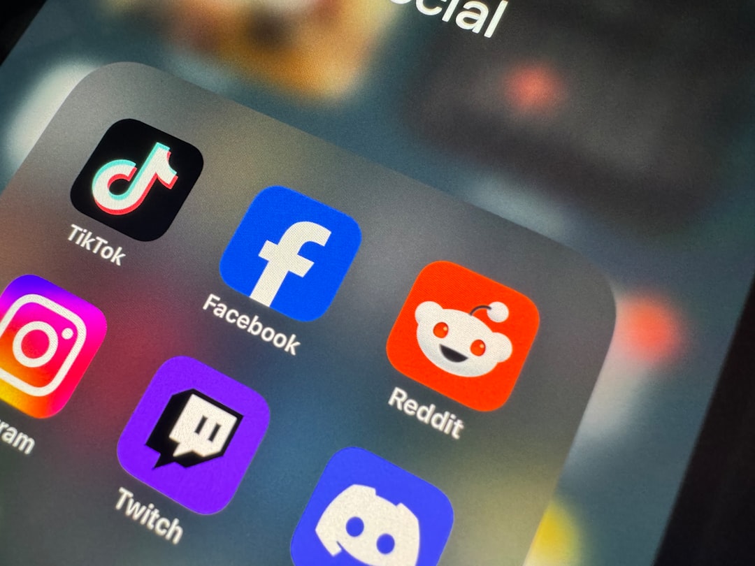 Photo social media market changes